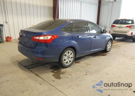 2012 Ford Focus Se из США, поврежденный, VIN 1FAHP3F20CL347782